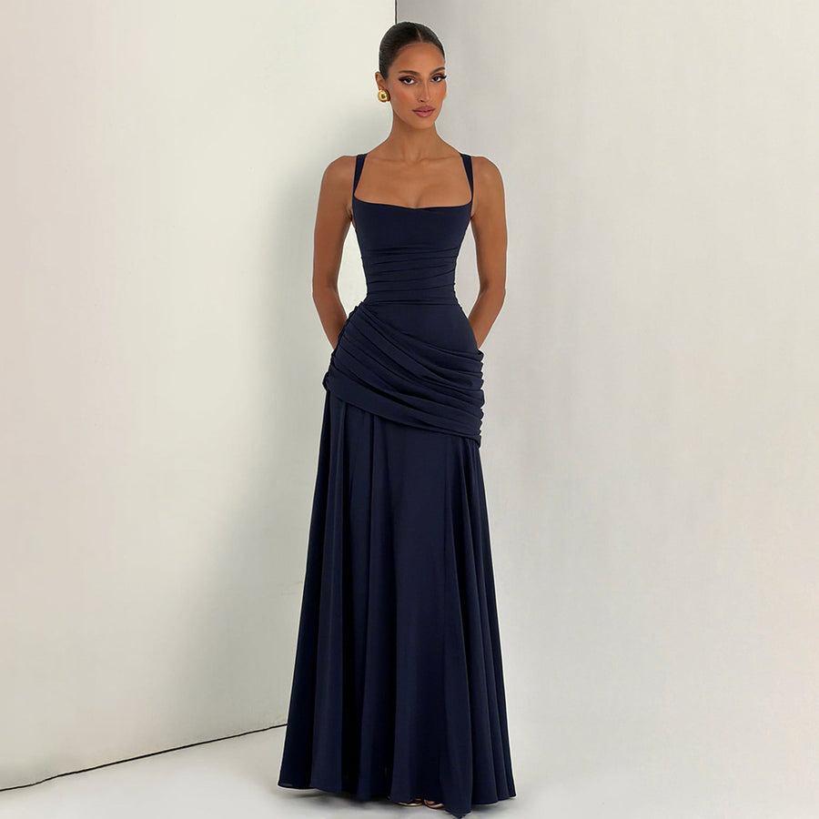 Vestido largo fluido con drapeado