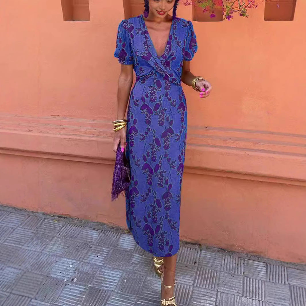 Elegant Pleated Print Dress with V-Neck