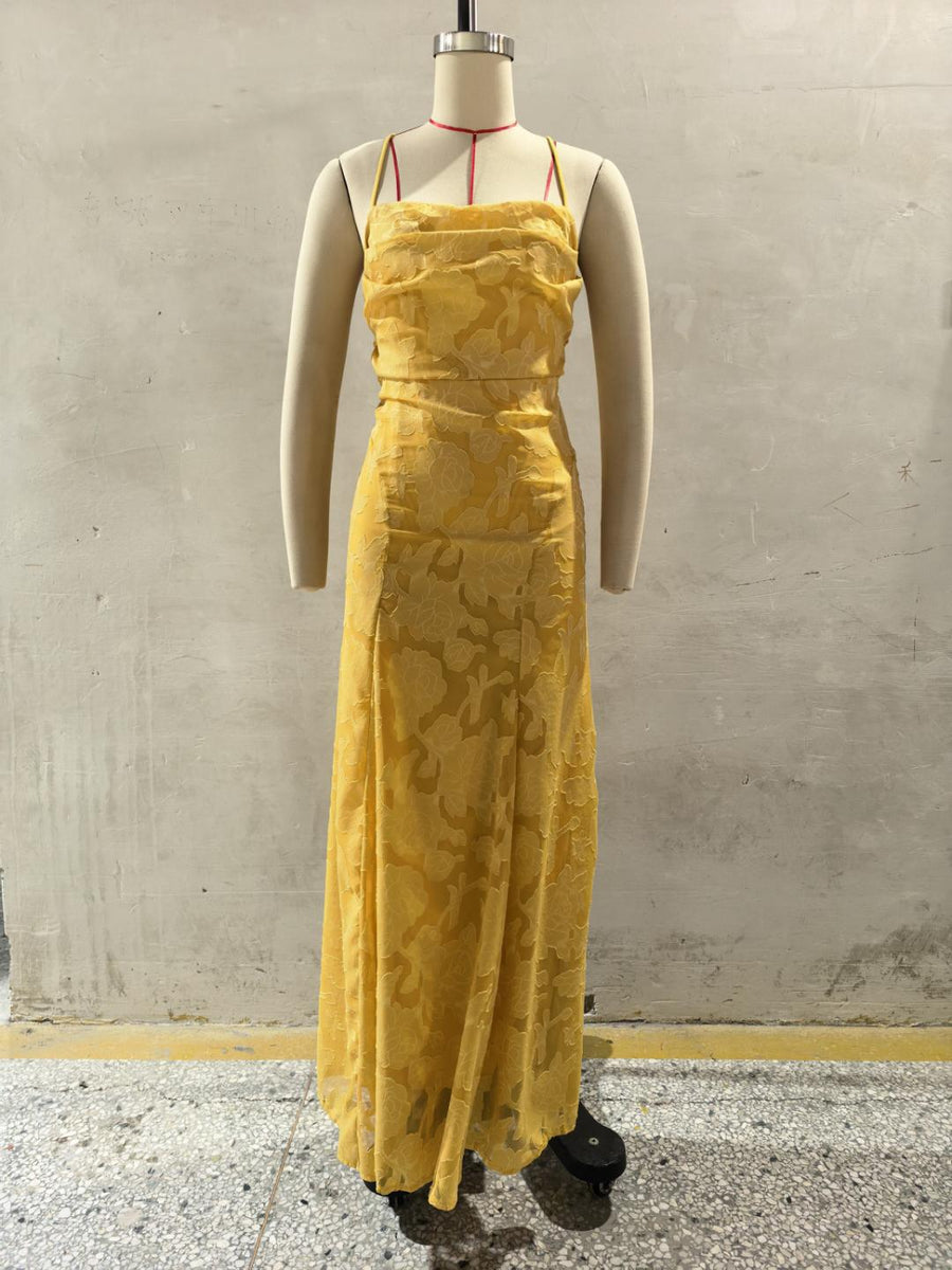 Vestido largo jacquard burdeos