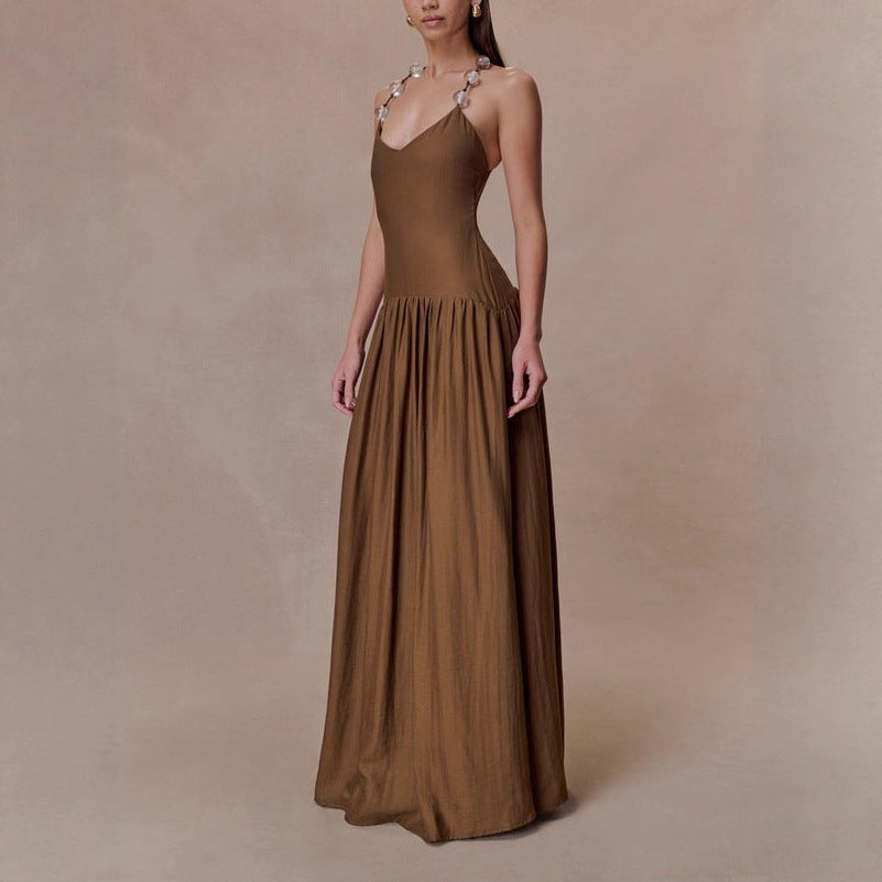 Vestido largo fluido con tirantes joya