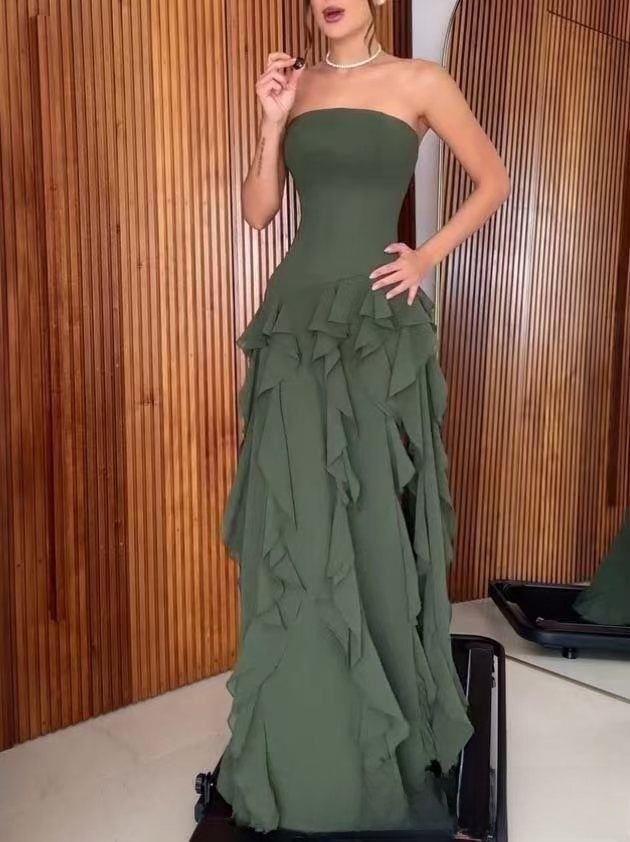 Vestido largo palabra de honor con volantes