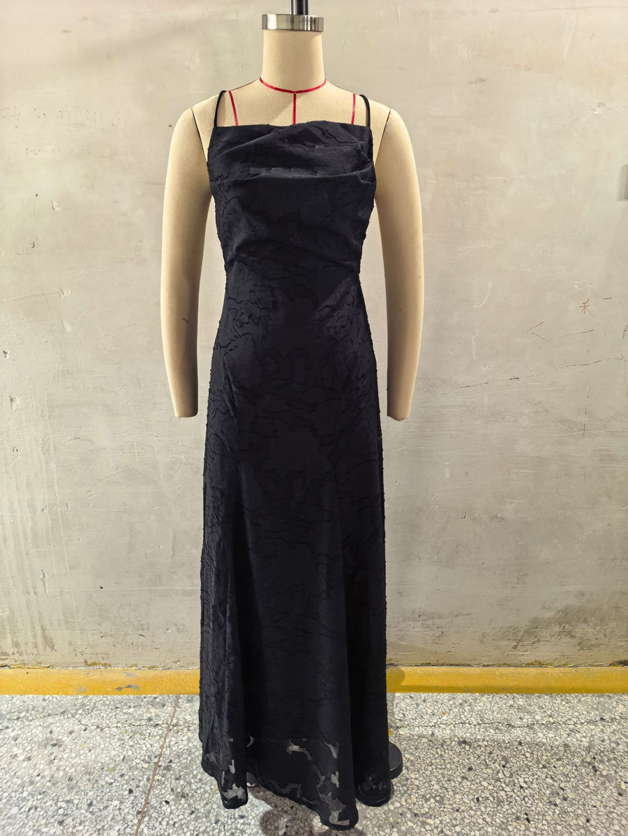 Vestido largo jacquard burdeos