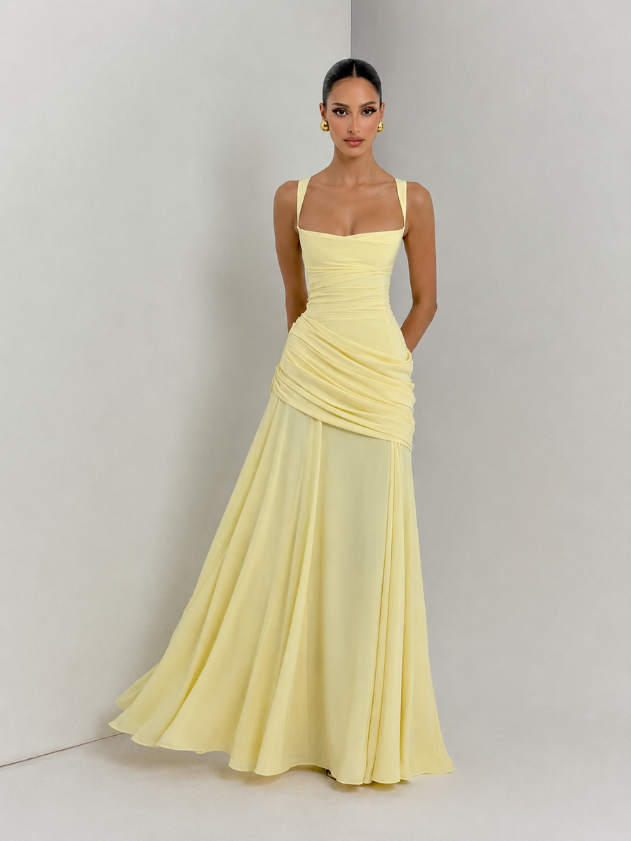 Vestido largo fluido con drapeado