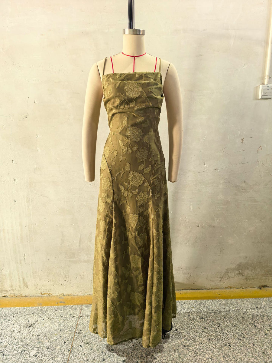 Vestido largo jacquard burdeos